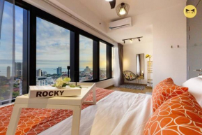 Seaview Sunrise 1BR at Tropicana 218 at Central Location & Food Hunt Friendly